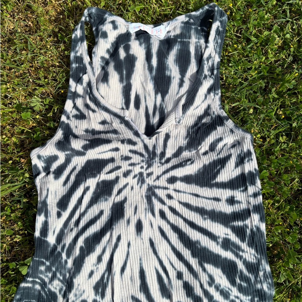 LACAUSA Black and Gray Tie-Dye Tank Top